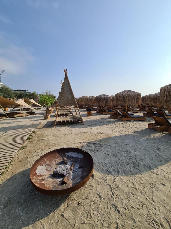 Vladimir Residence Mamaia Nord ナボダリ エクステリア 写真